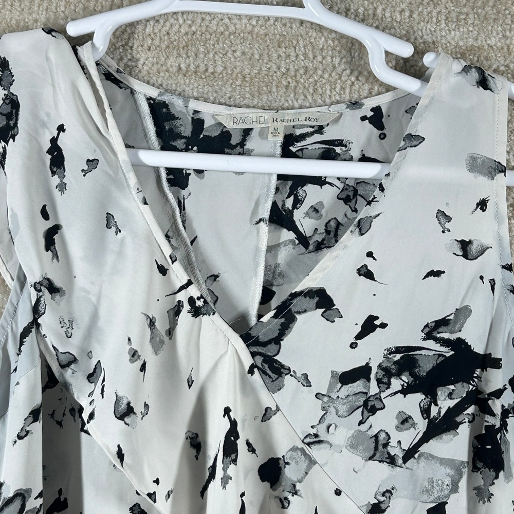 Rachel Rachel Roy Women Quiet Luxury Ruffle Abstract Floral Blouse White Black M